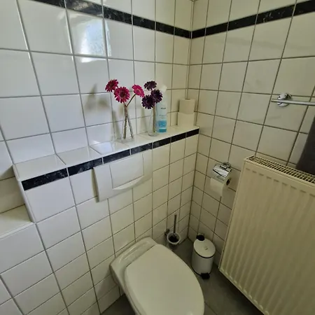 아파트 Gemuetliche Und Gepflegte In